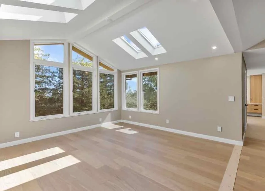 Bright room addition with skylights
